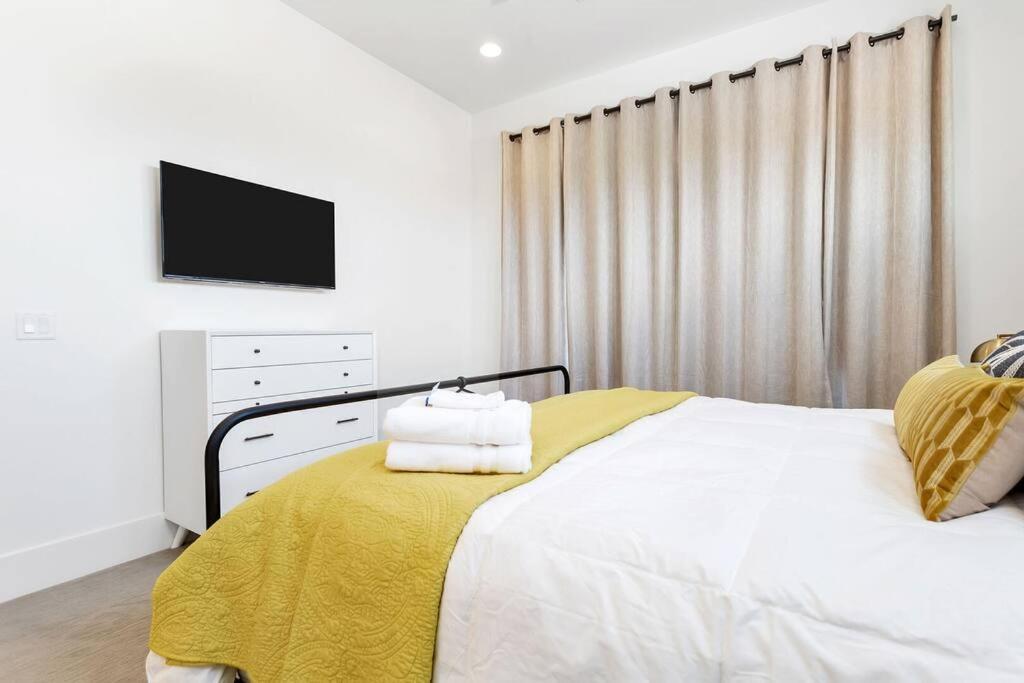Villa #15 Pet Friendly! Year Round Heated Pool & Hot Tub! Upper Patios! St. George Dış mekan fotoğraf